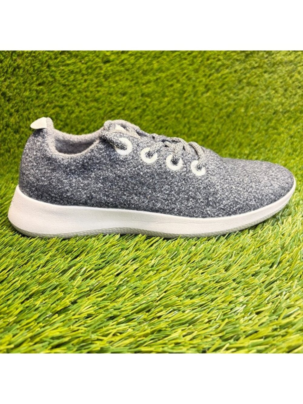 Allbirds Wool Runners Womens Size 9 Gray White Athletic Walking Shoes Sneakers